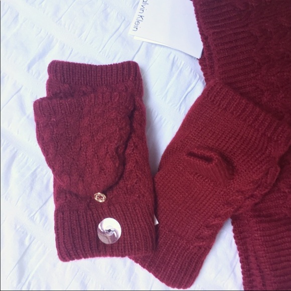 NWT Calvin Klein Mittens & Neck Warmer Scarf - Picture 5 of 8